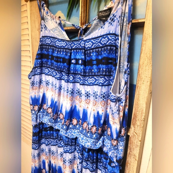Blue Pattern Maxi Dress - Picture 3 of 5